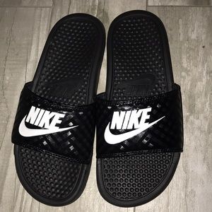 Nike slides